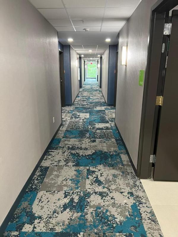 La Quinta Inn & Suites By Wyndham Manchester - Arnold Afb 외부 사진